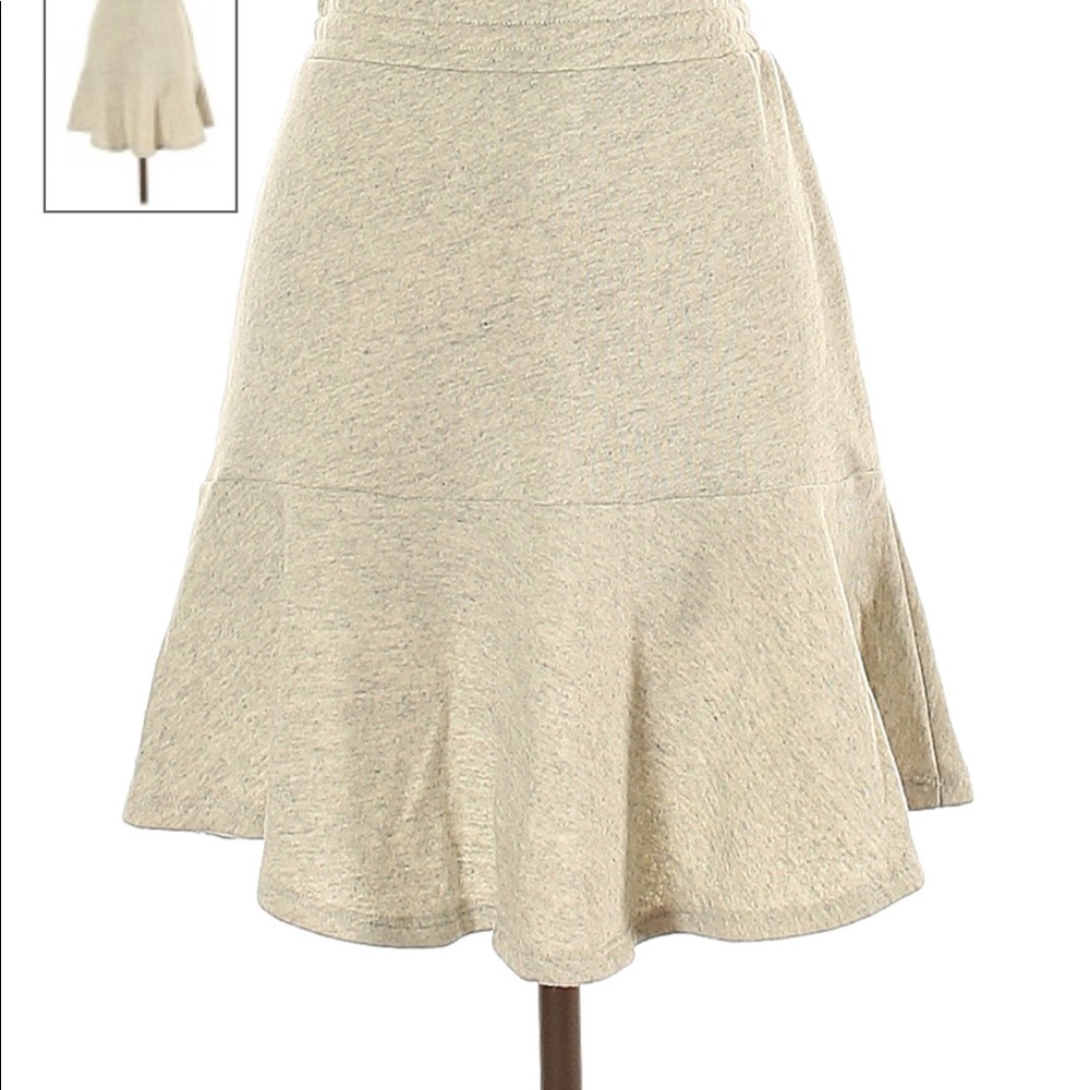 Grey skirt